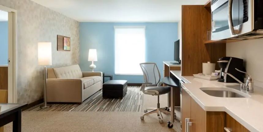 Home2 Suites By Hilton Milwaukee Airport Exterior photo